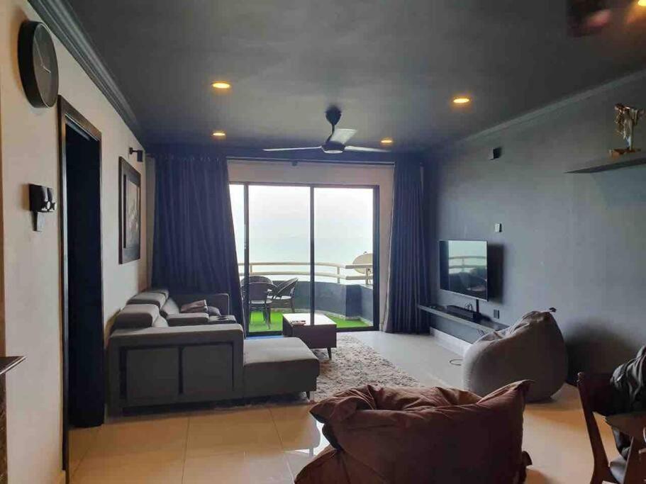 The Arena Tanjung Tuan Port Dickson Appartement Buitenkant foto