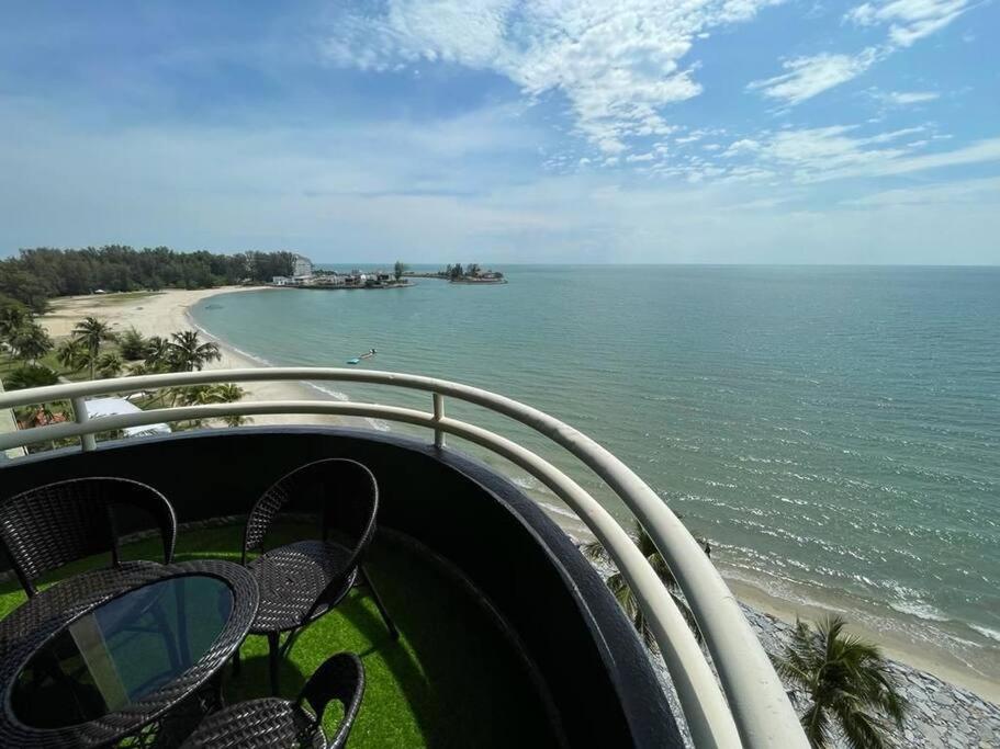 The Arena Tanjung Tuan Port Dickson Appartement Buitenkant foto