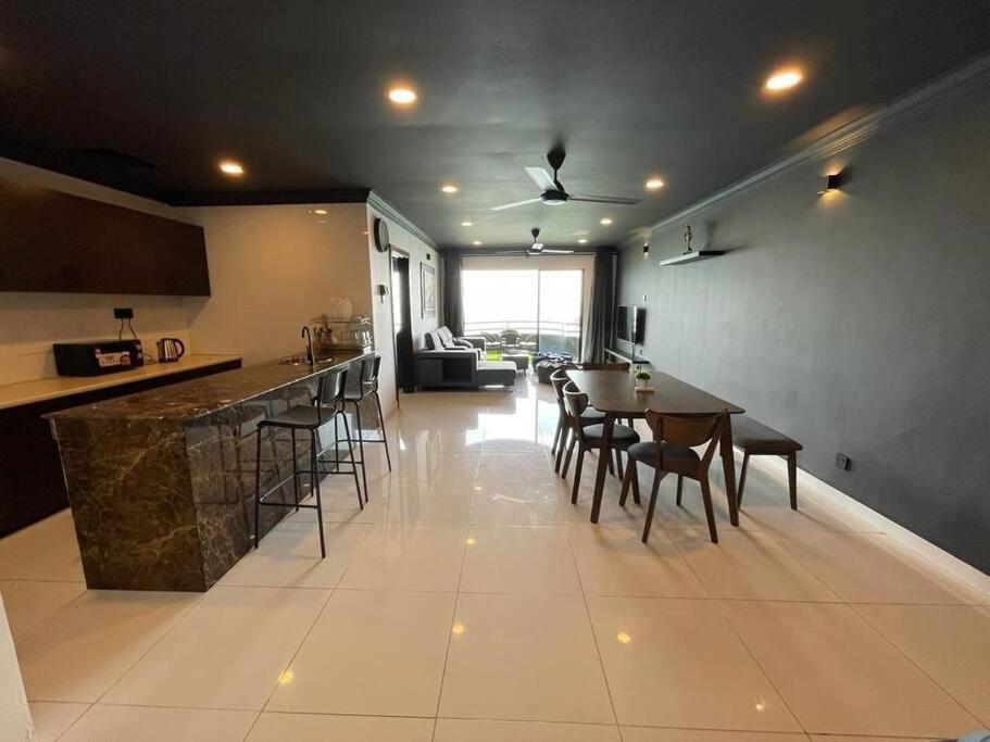 The Arena Tanjung Tuan Port Dickson Appartement Buitenkant foto